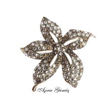 Swarovski Taşlı Elmas Montür Çiçek Broş Hediye Paketinde
